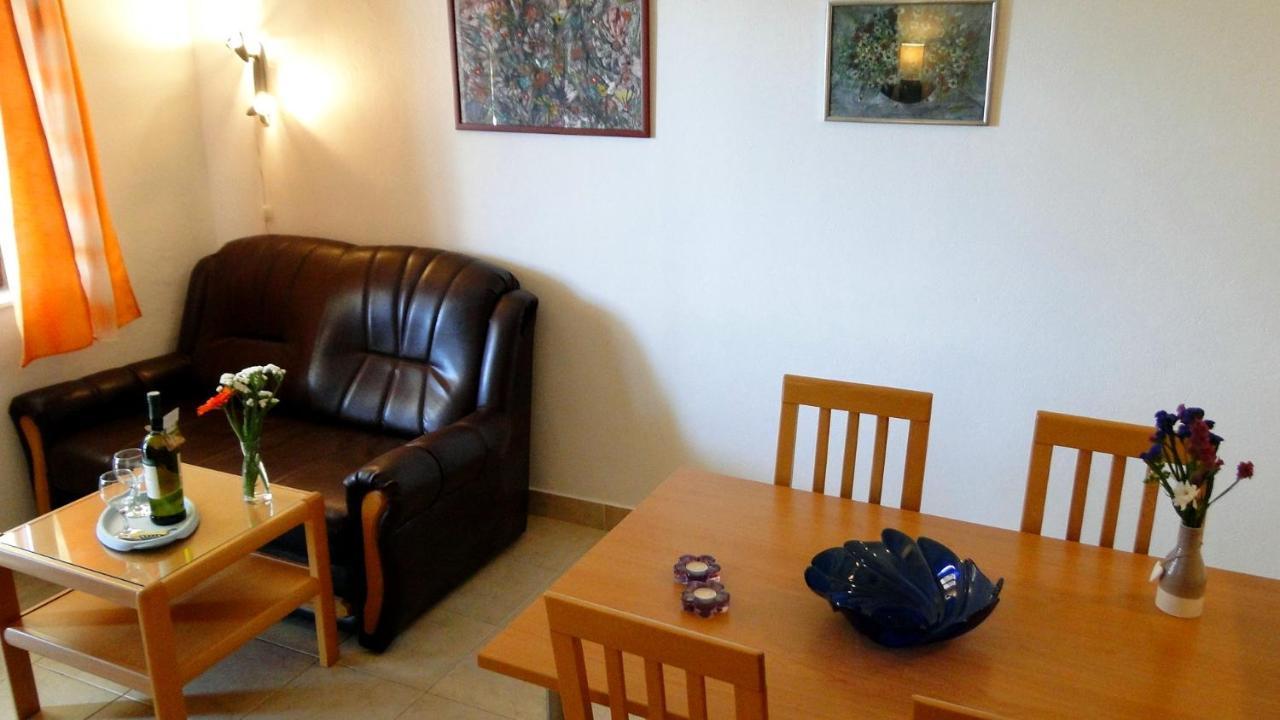 Holiday Home Apartment Tedo เคล็ค ภายนอก รูปภาพ