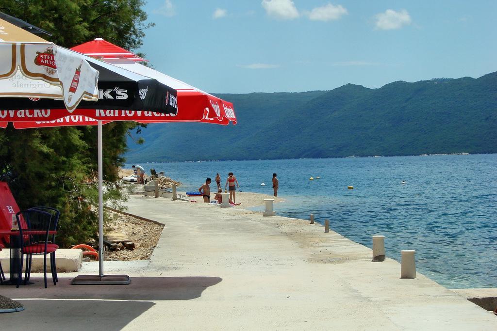 Holiday Home Apartment Tedo เคล็ค ภายนอก รูปภาพ