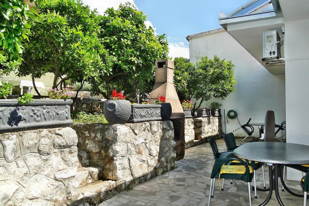 Holiday Home Apartment Tedo เคล็ค ภายนอก รูปภาพ